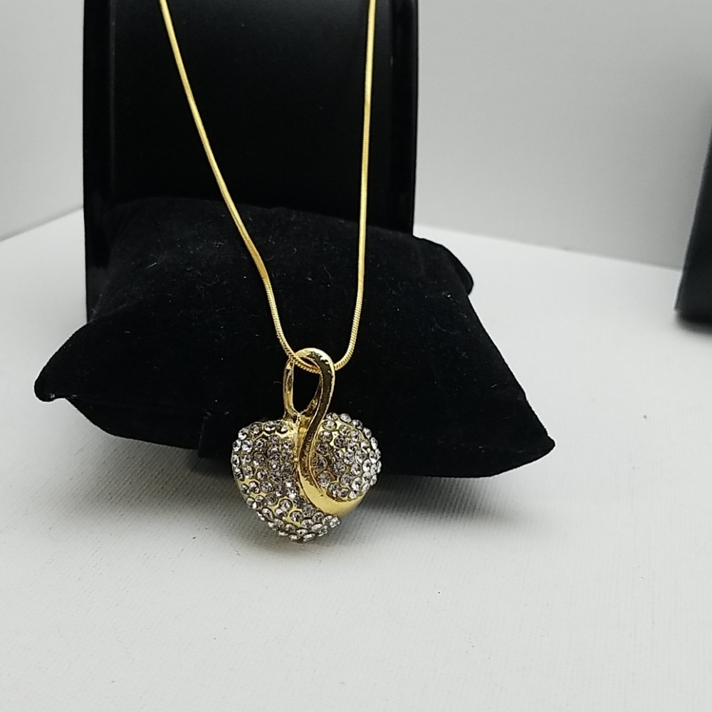 Gold Tone Rhinestone Heart 18" Necklace